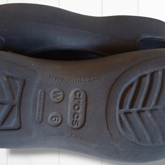 CROCS Women's Olivia Black Jeweled Slingback Croslite Flat Sandals - Picture 14 of 16